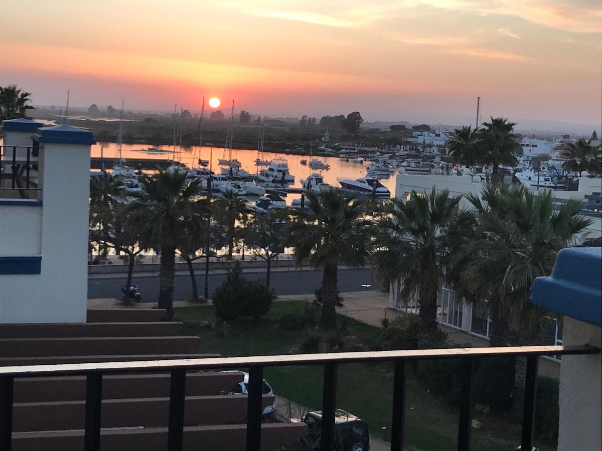 Beautiful Penthouse With Ocean And Marina Views Lejlighed Isla Canela Eksteriør billede